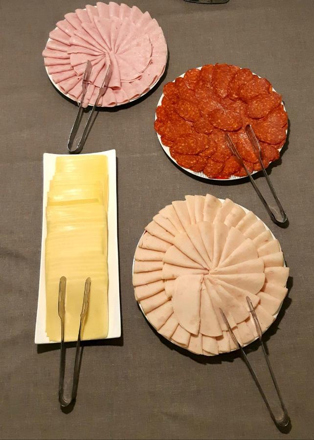 인테그랄니 호텔&호스텔 자그레브 외부 사진